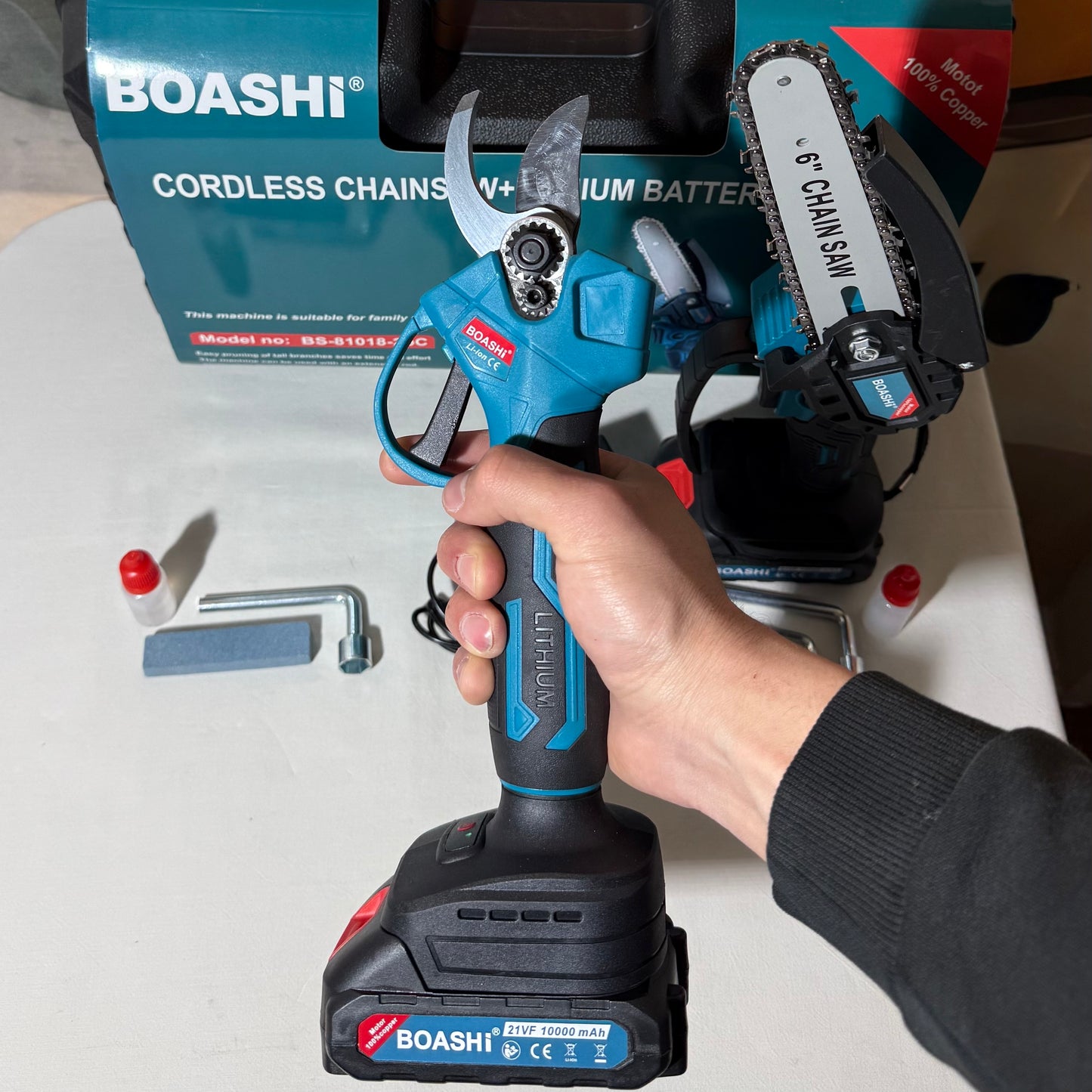 Aku makaze + Aku šega sa dvije baterije od 36 V (10.0Ah)